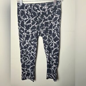 Women's Nike Legend 2.0 Dri-Fit Capri Running Leggings, Size Small